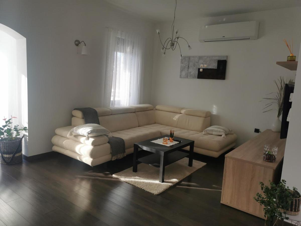 Apartmani Nika Rijeka Exterior foto