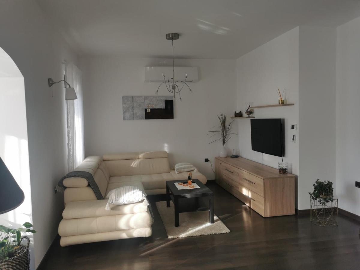Apartmani Nika Rijeka Exterior foto